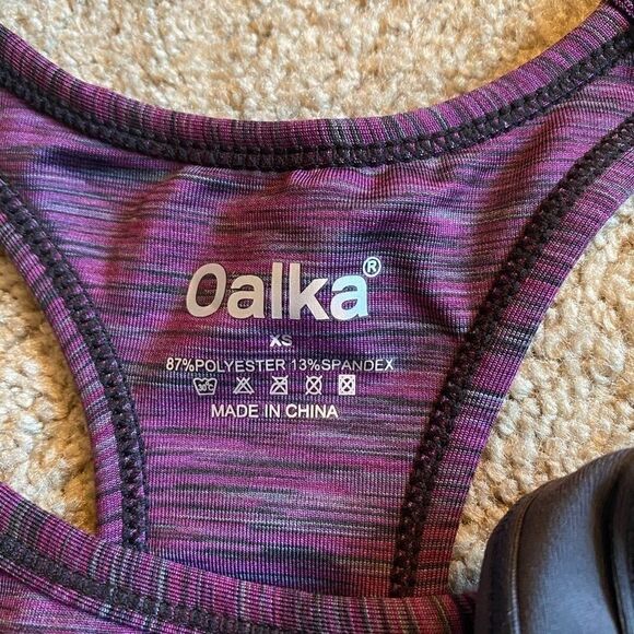 Set of 2, NWT Oalka sports bras, XS - Picture 6 of 7